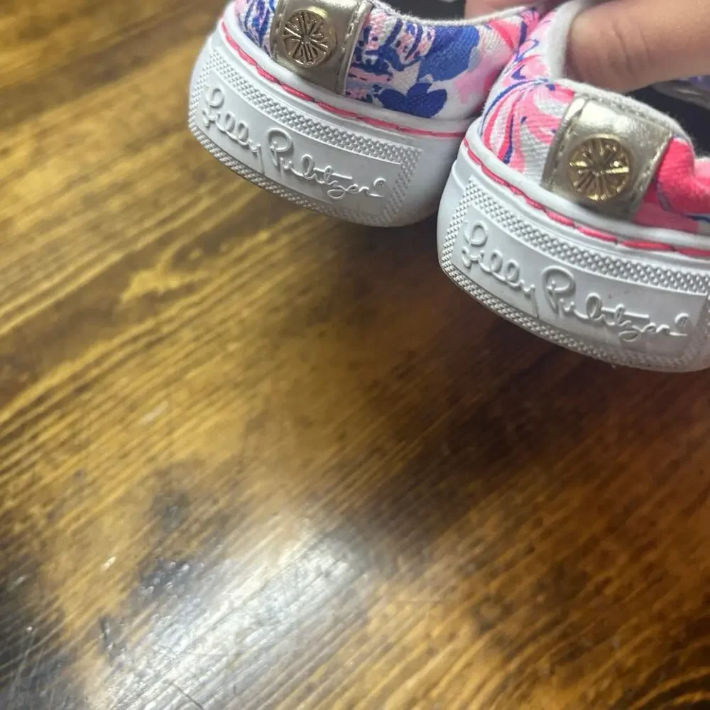 Lilly Pulitzer these are